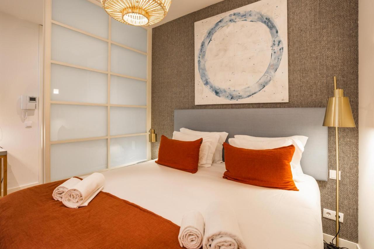 Chic Tailor Made Flat In Chiado Leilighet Lisboa Eksteriør bilde