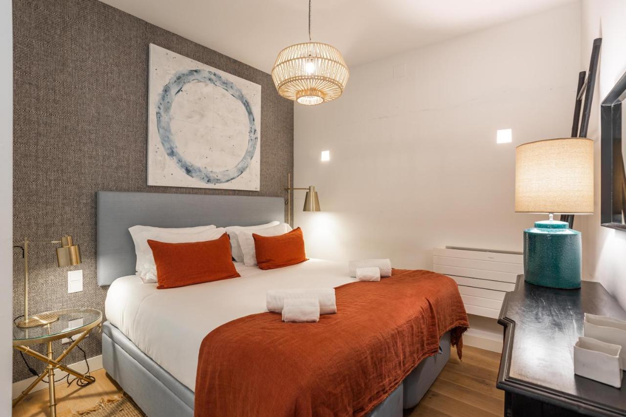 Chic Tailor Made Flat In Chiado Leilighet Lisboa Eksteriør bilde