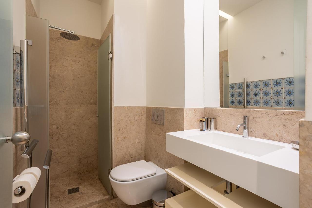 Chic Tailor Made Flat In Chiado Leilighet Lisboa Eksteriør bilde